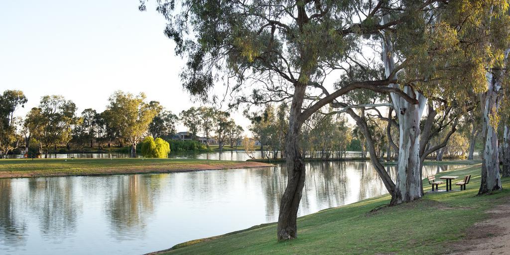 Berri Riverside Holiday Park Hotel Exterior photo