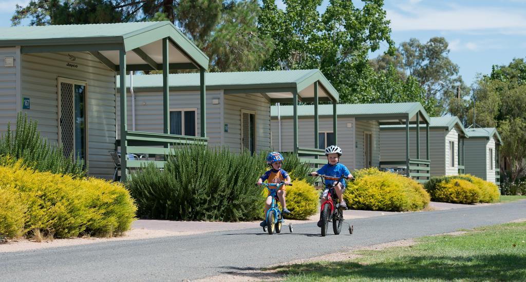 Berri Riverside Holiday Park Hotel Exterior photo